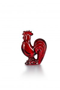 Coq en cristal rouge, 215€. www.baccarat.com